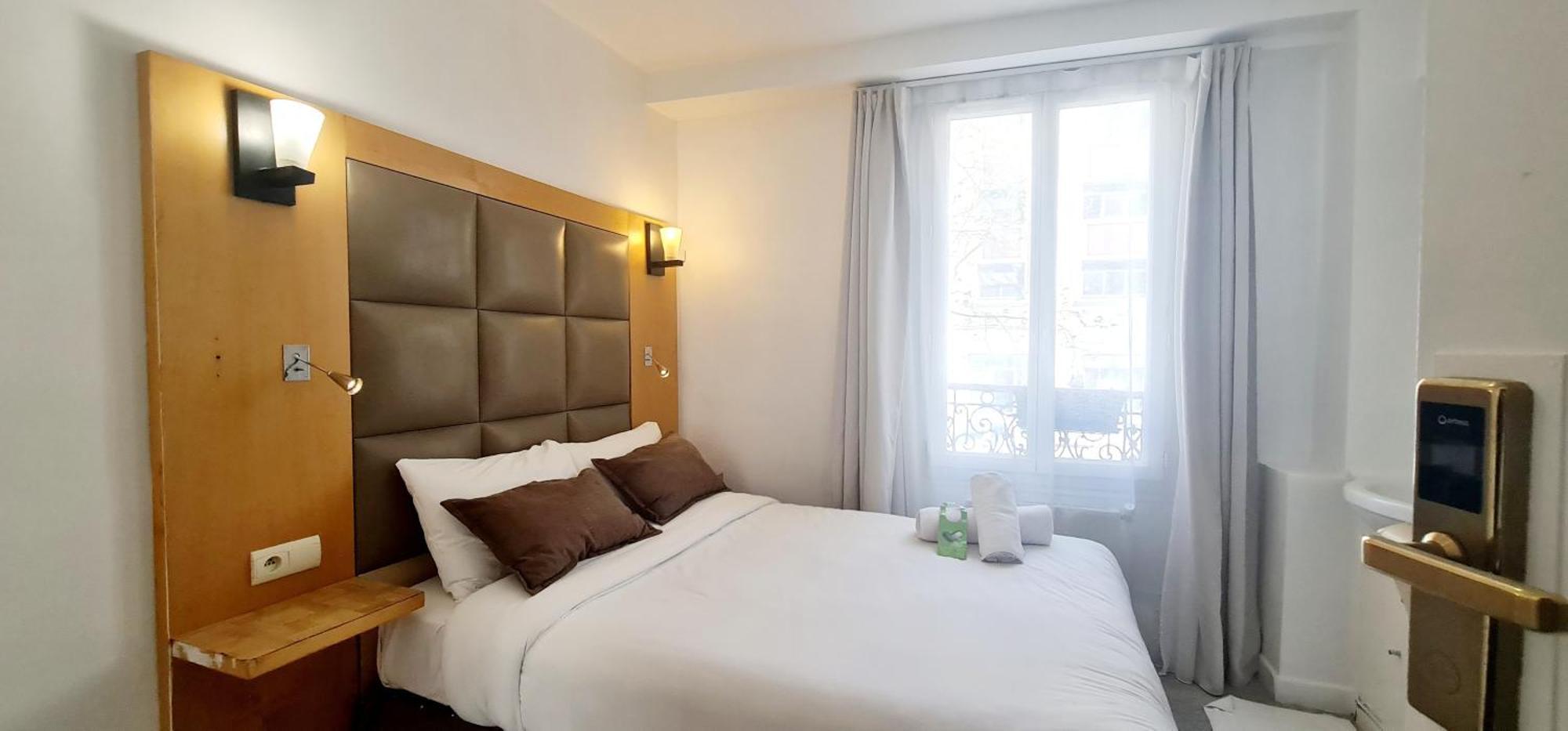 Hotel De France 18 Paris Luaran gambar